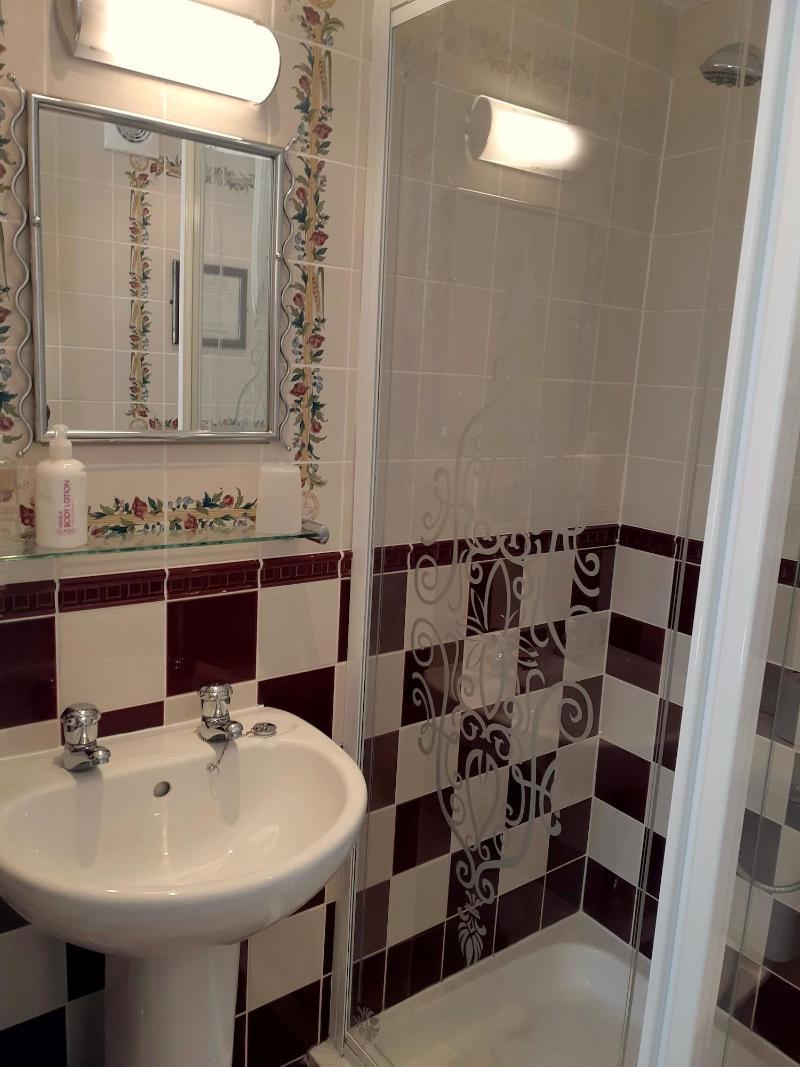 Telstar Guest House Exeter