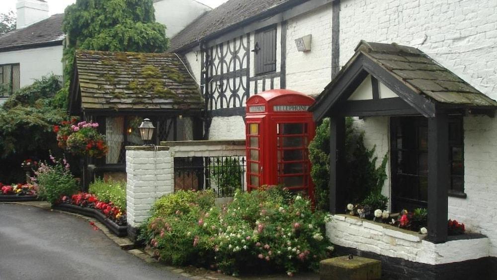The Deanwater Hotel