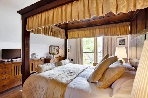 The Newbridge Hotel