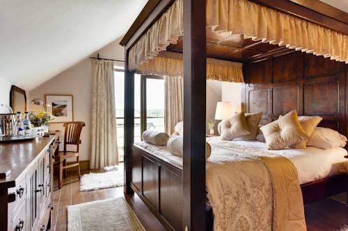 The Newbridge Hotel