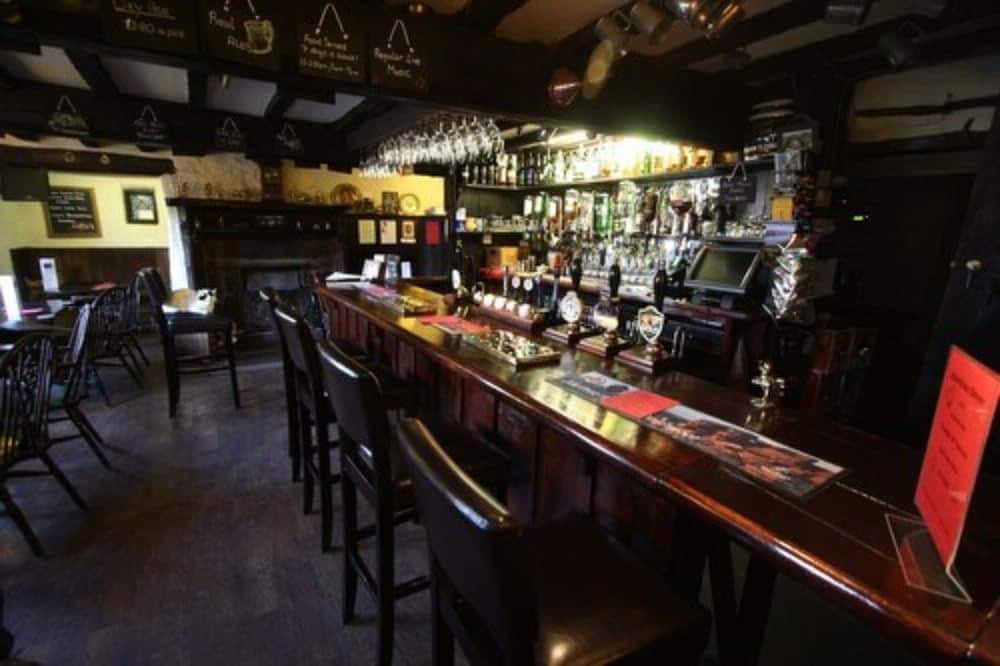 The Oxenham Arms Hotel
