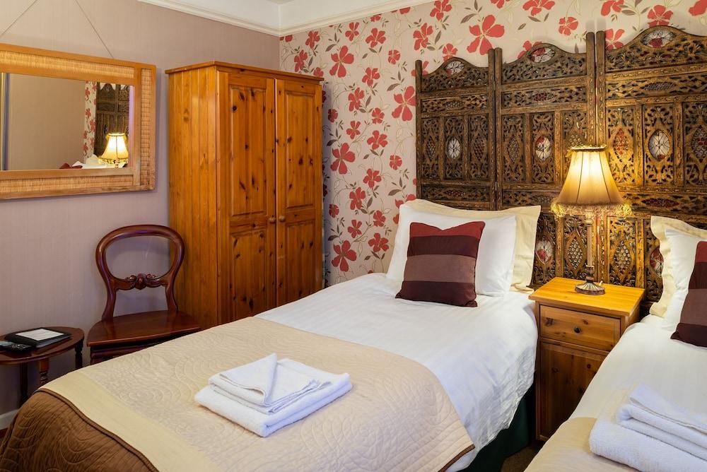 Harry's Bed & Breakfast