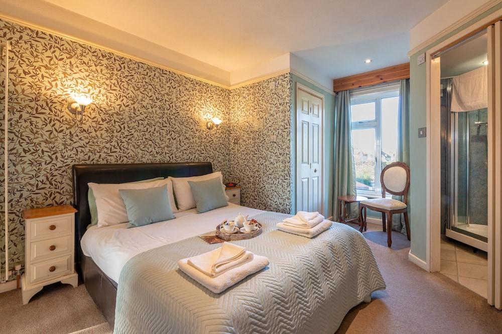 Harry's Bed & Breakfast