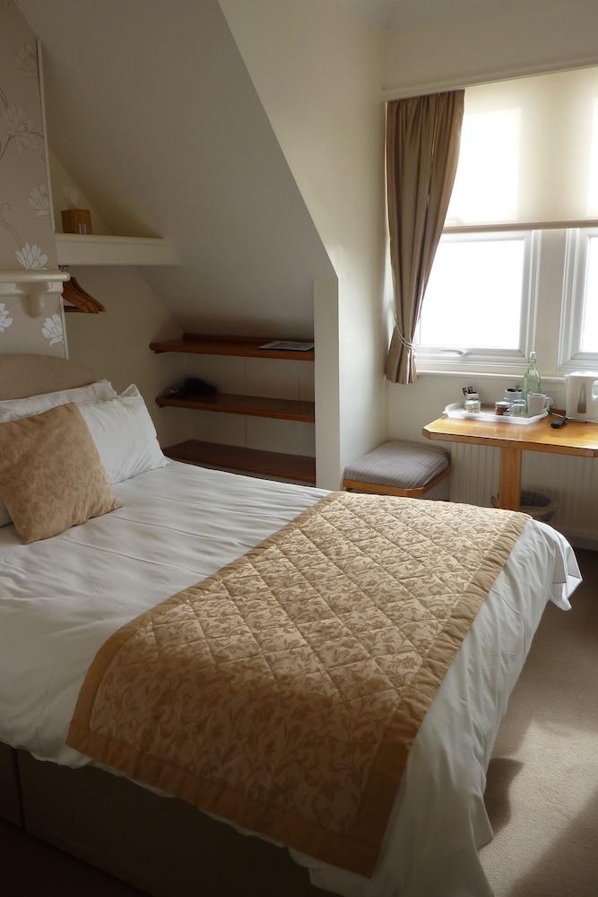 Pebbles Guesthouse