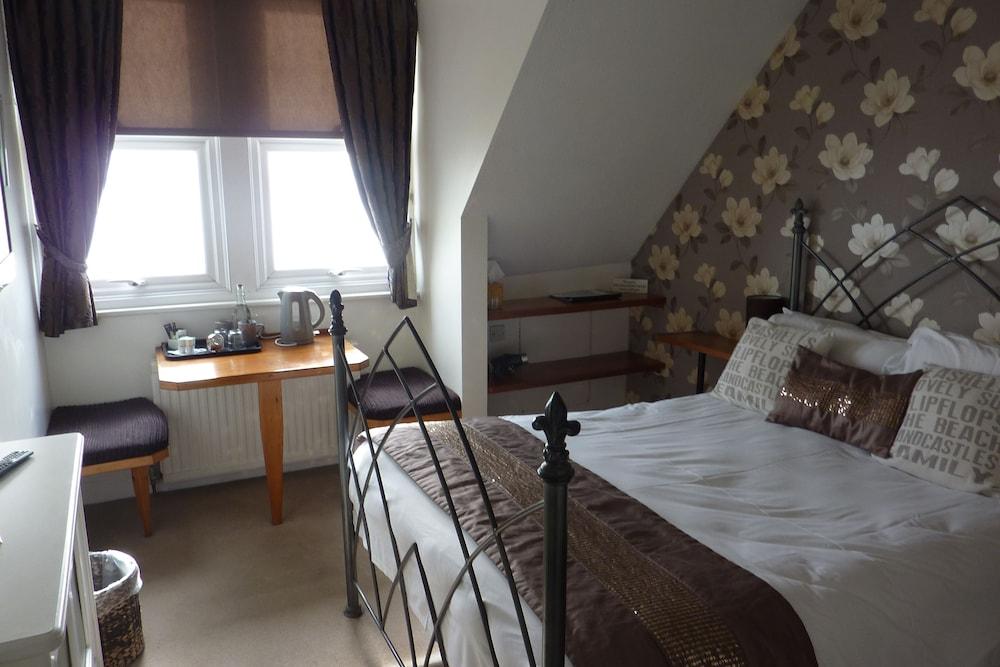 Pebbles Guesthouse