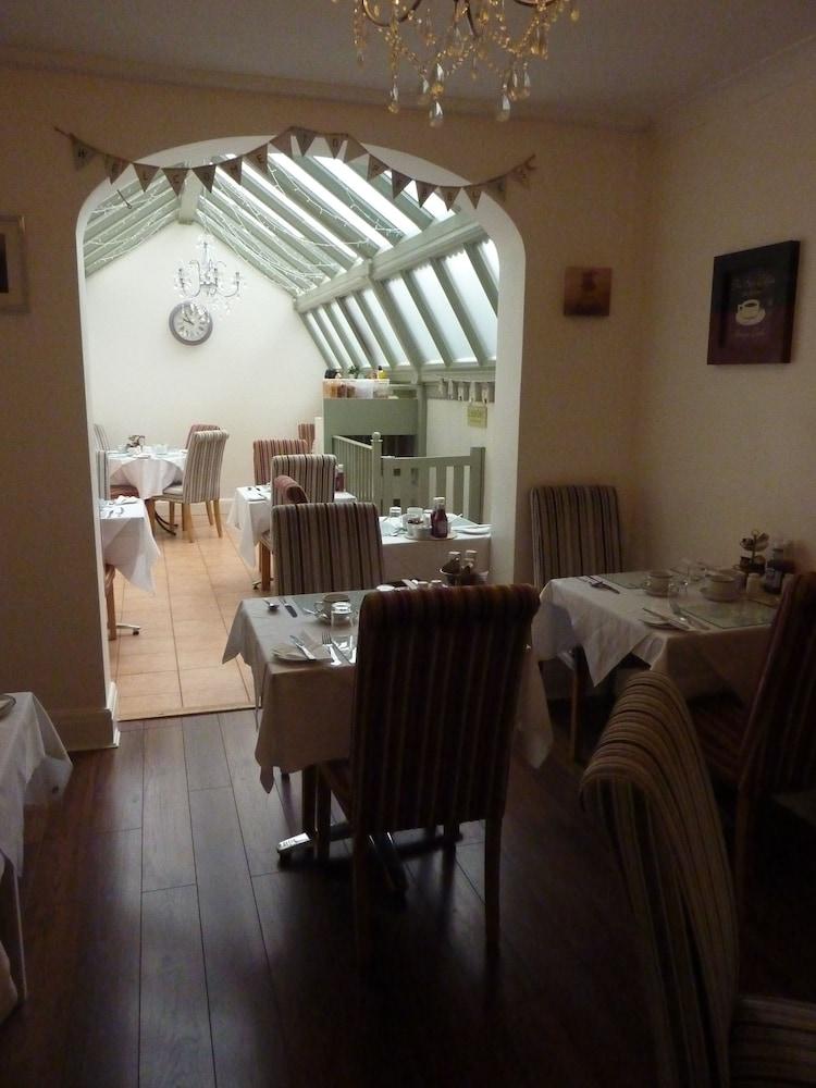 Pebbles Guesthouse