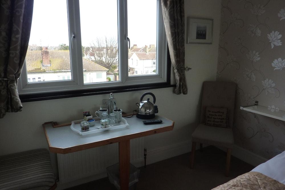 Pebbles Guesthouse