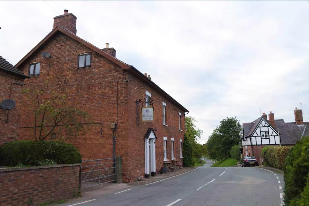 Hanmer Arms