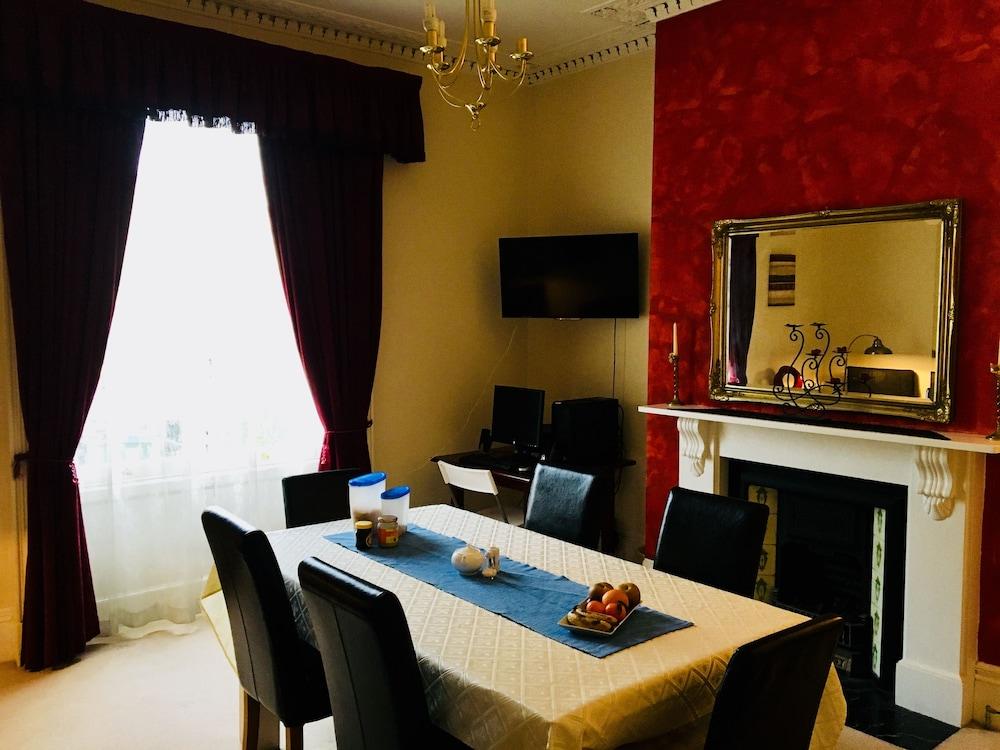 Bentons Guest House