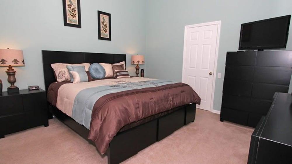 Windsor Palms Villas