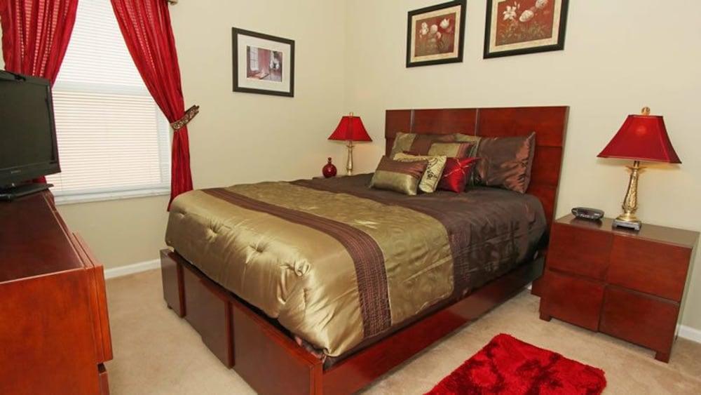 Windsor Palms Villas