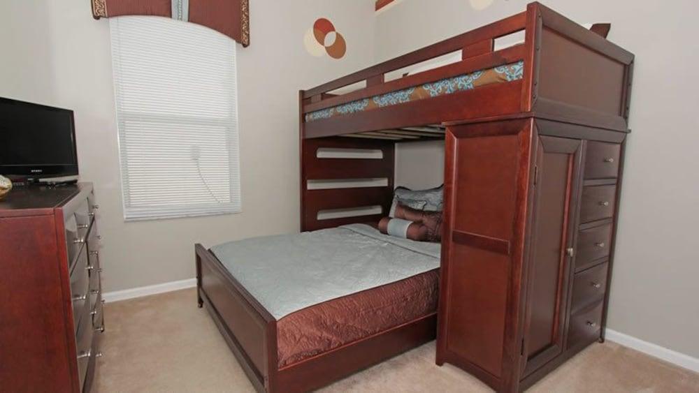Windsor Palms Villas