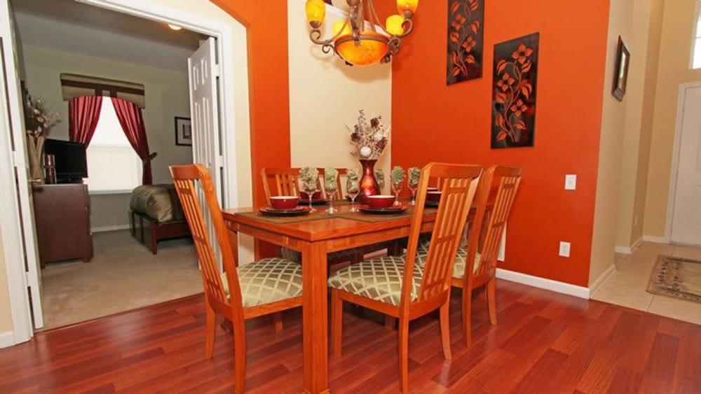 Windsor Palms Villas