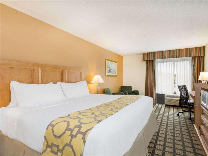 Baymont Inn and Suites Kitty Hawk Outer Banks