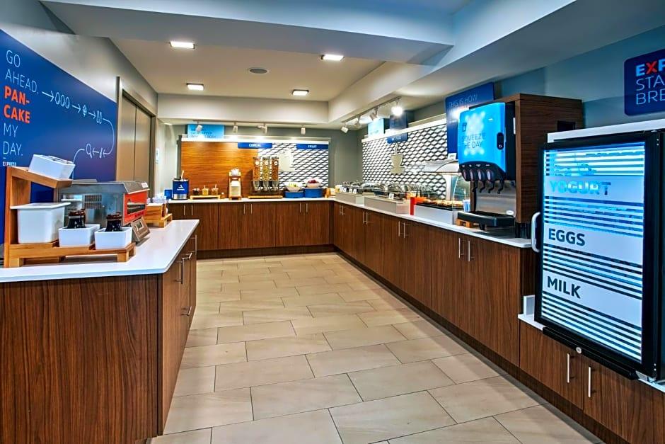Baymont Inn and Suites Kitty Hawk Outer Banks