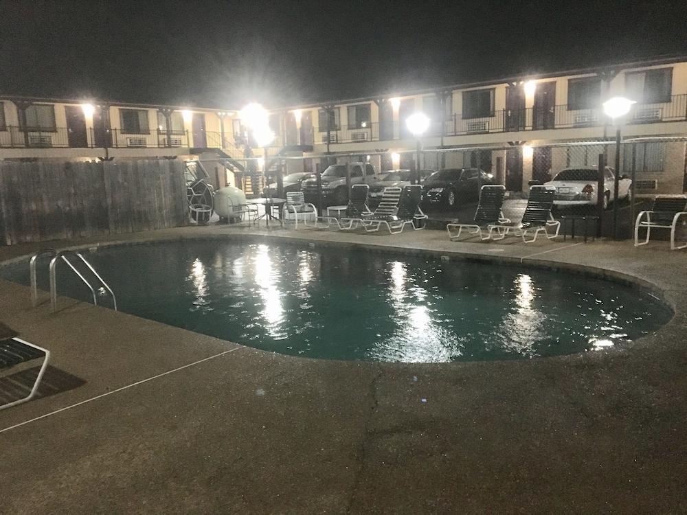 Inn at Mexia