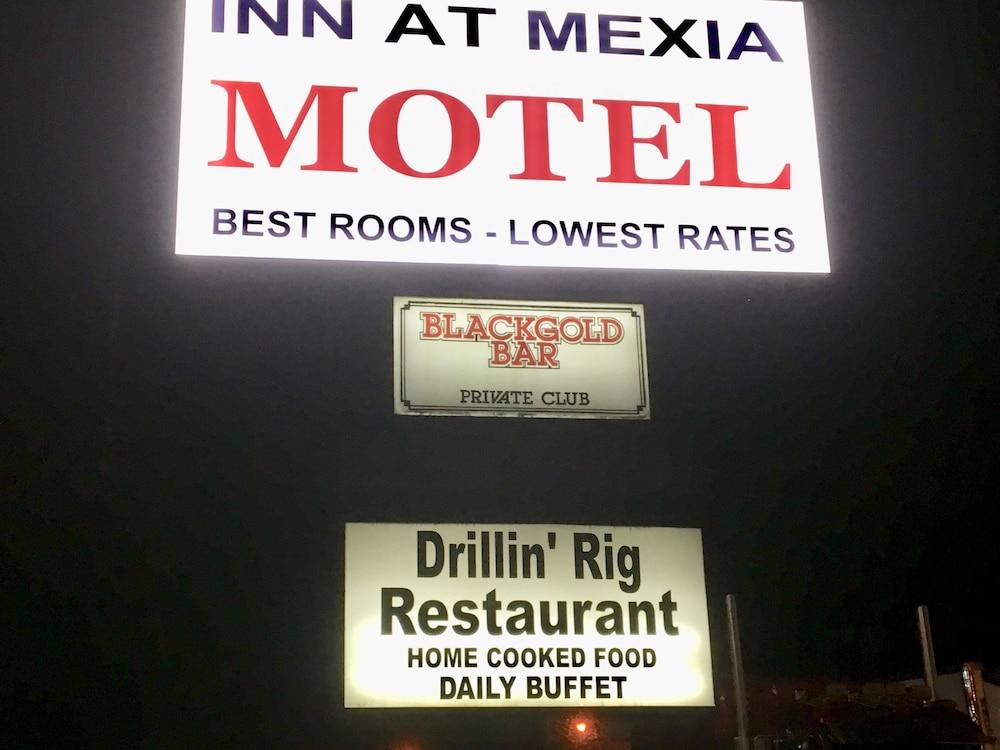 Inn at Mexia