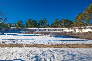 Four Seasons Motel