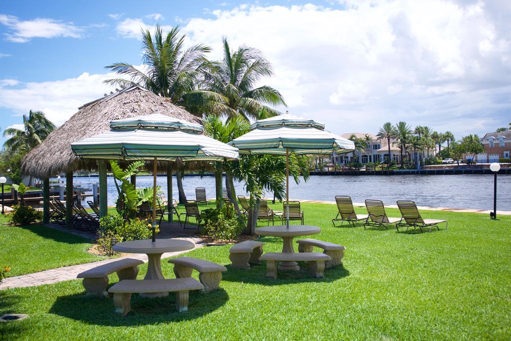 Royal Flamingo Villas