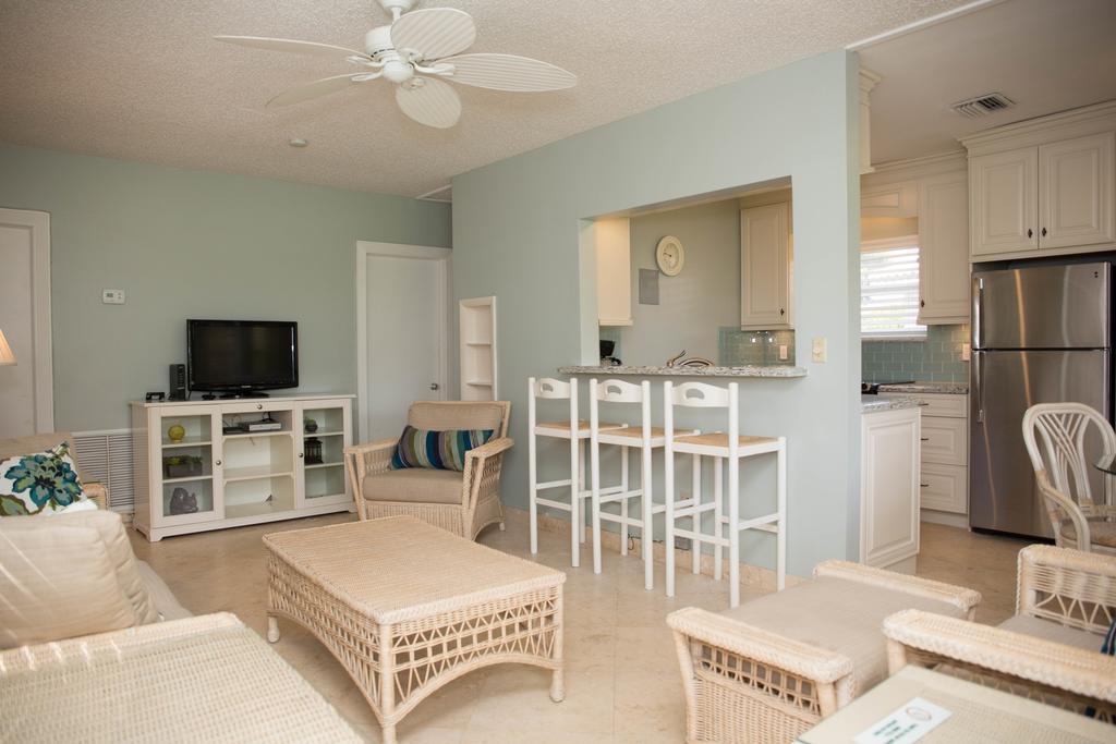 Royal Flamingo Villas