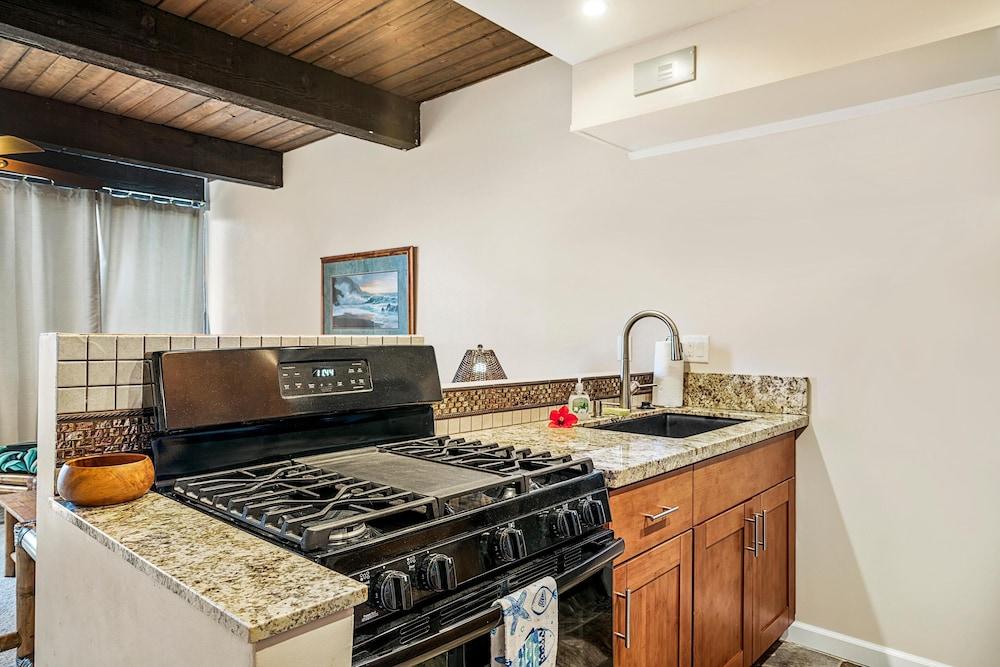 Kona Mansion