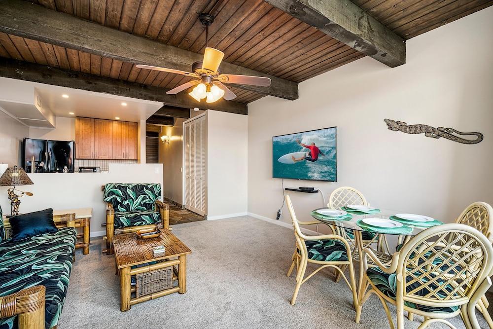 Kona Mansion