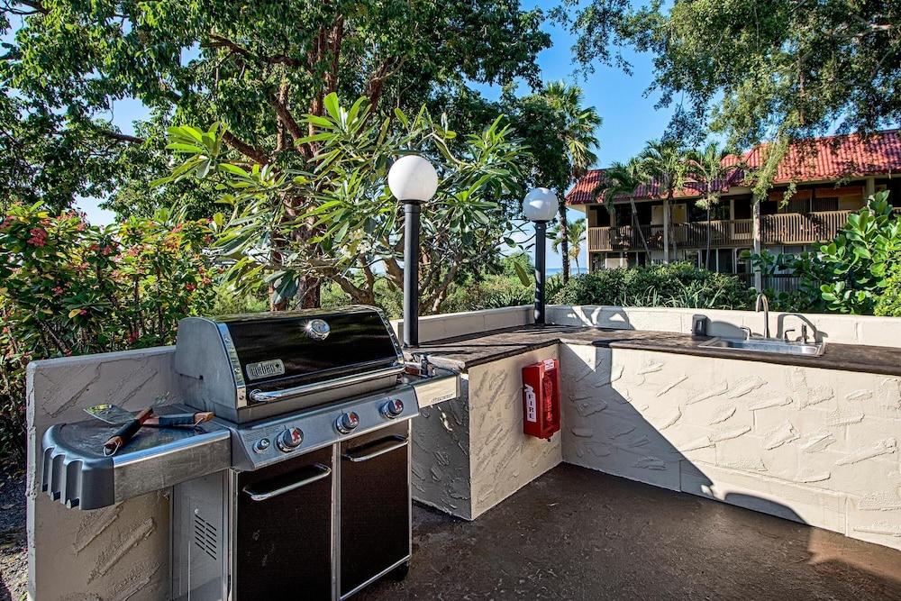 Kona Mansion