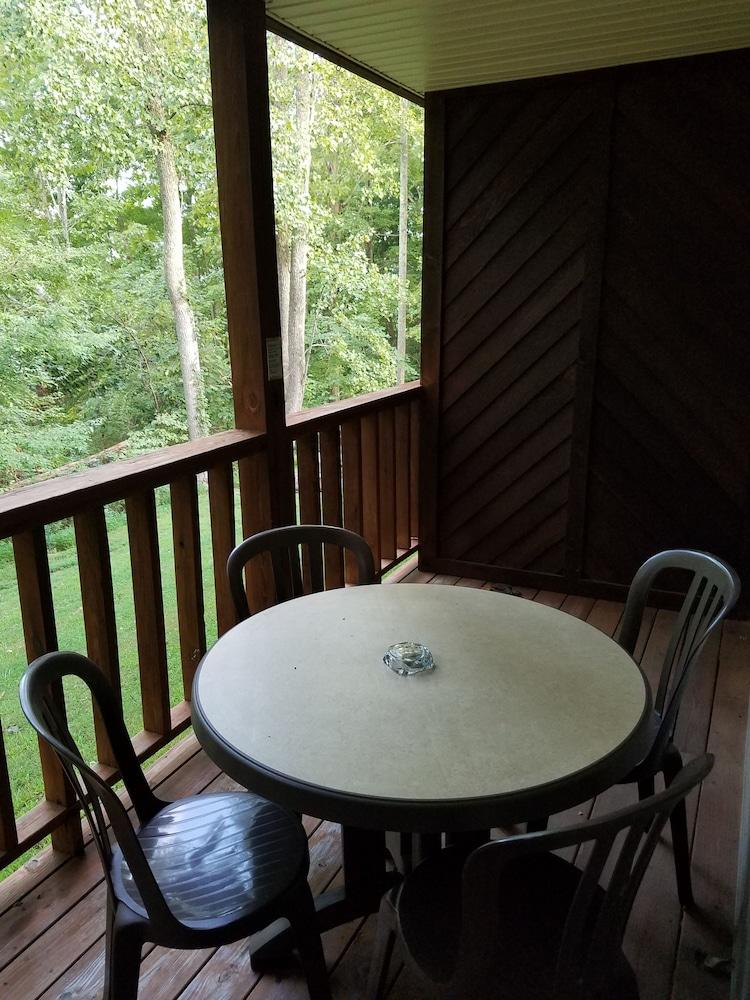 Timber Pointe Resort