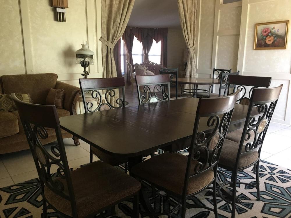 Shady Lady Bed & Breakfast