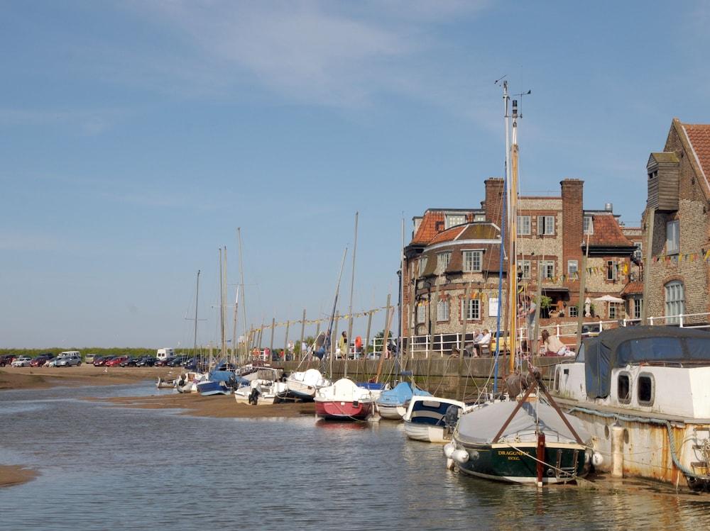 Stay Norwich Riverside