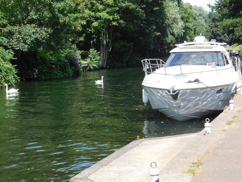 Stay Norwich Riverside