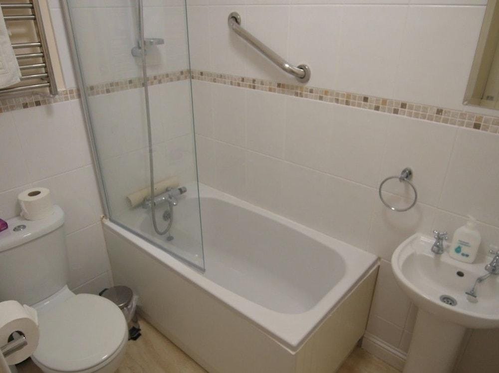 Woodcliffe Holiday Apartments