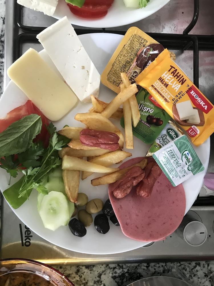 Oyster Hotel