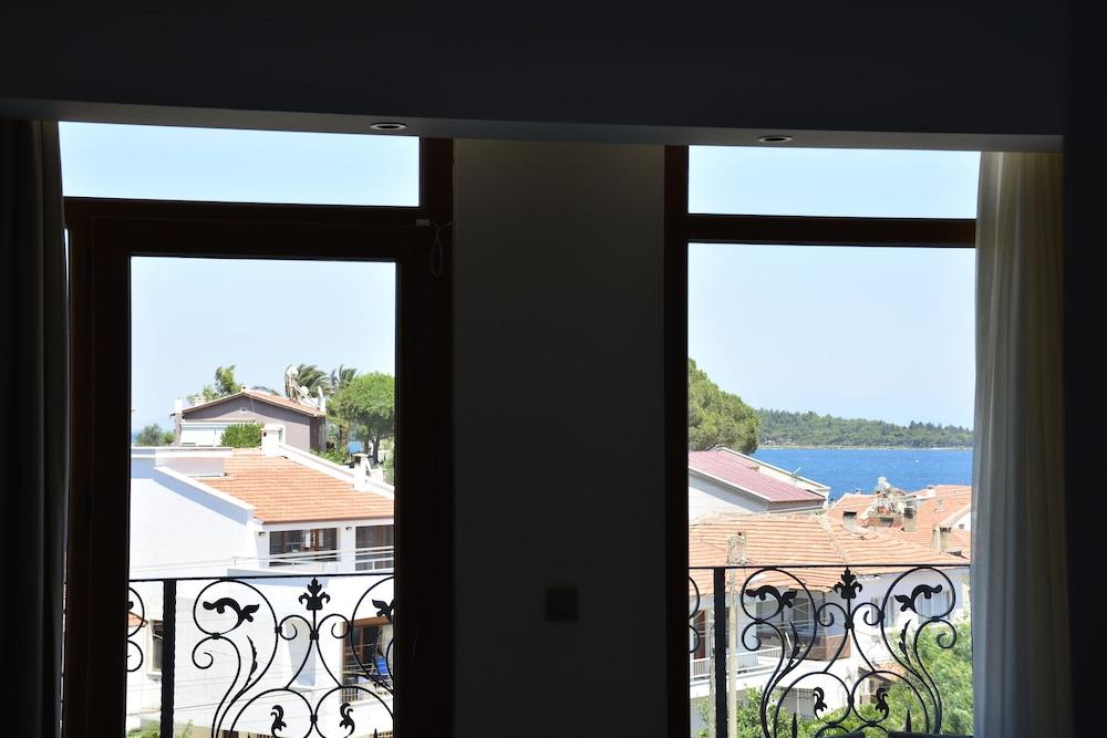 Maison Vourla Hotel