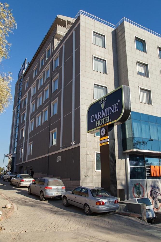 Carmine Hotel