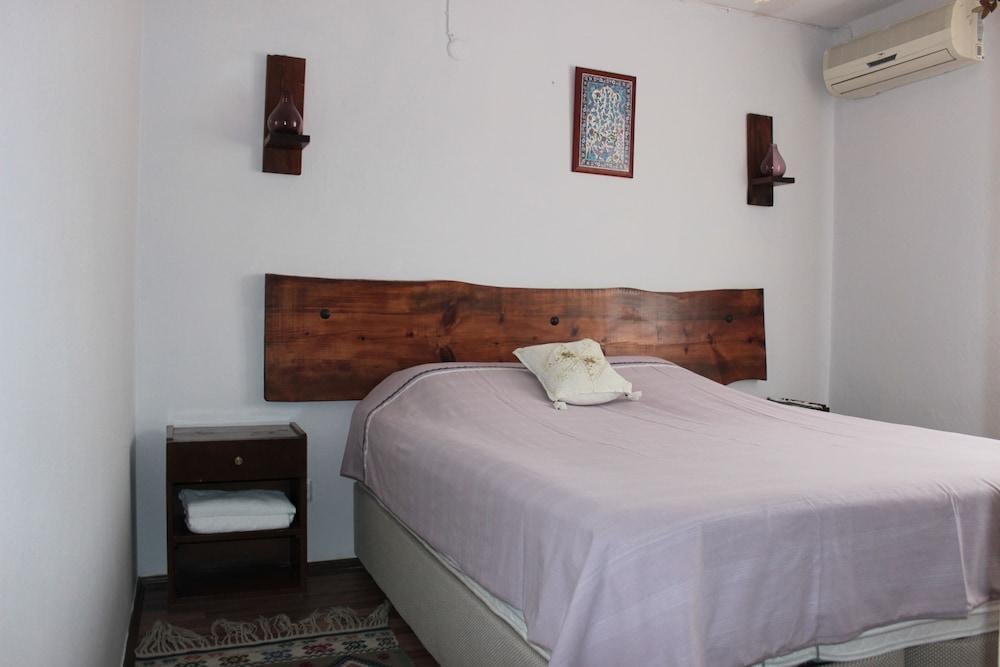 Tuncay Pension