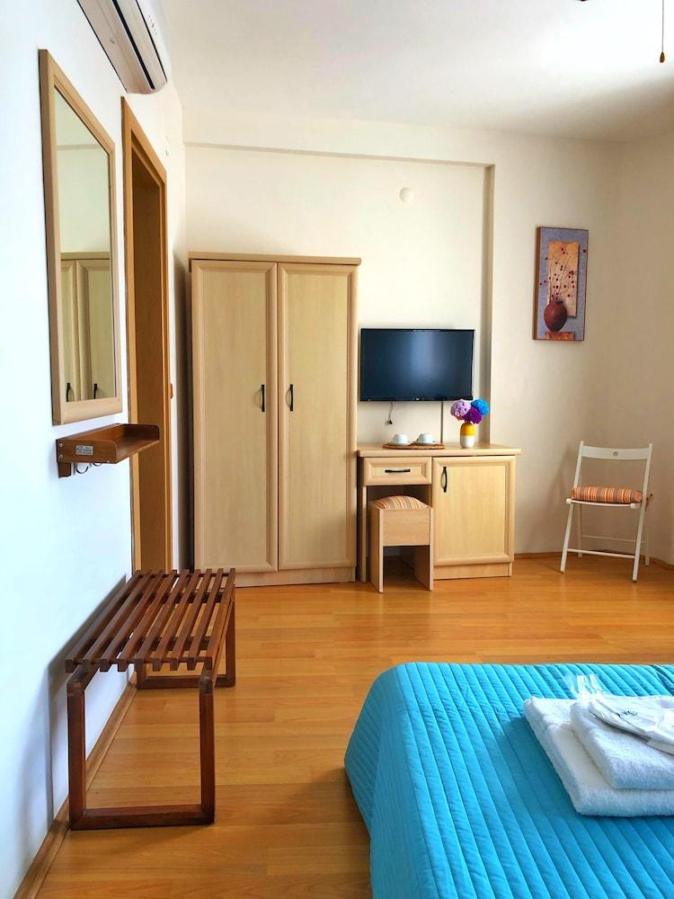 Armoni Otel