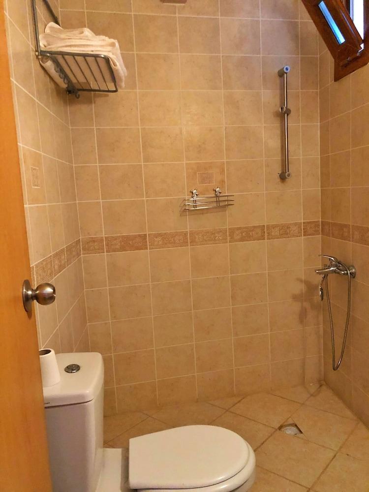 Armoni Otel