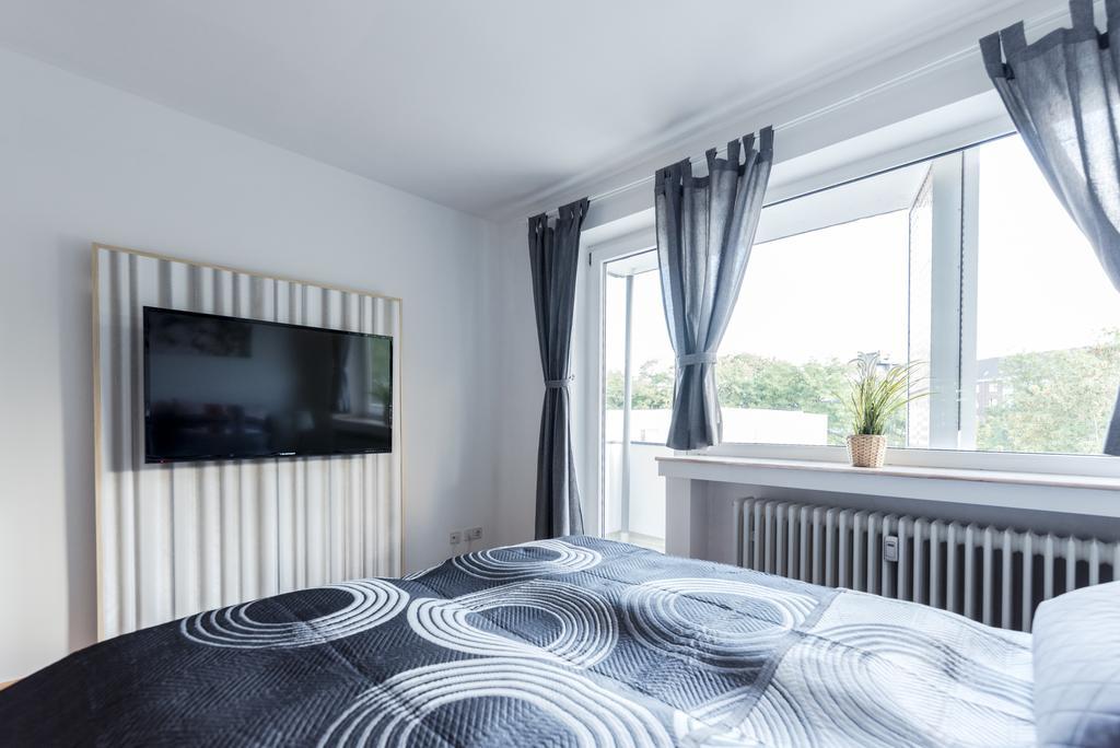 Deluxe Downtown Apartment