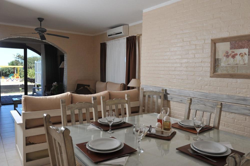 Carilo Soleil Apart Hotel