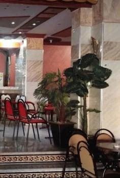 Hotel La Reine