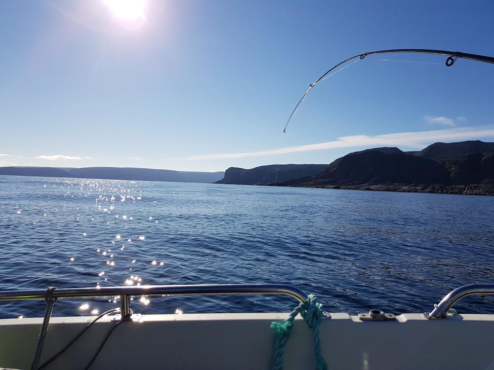 Batsfjord Hotell & Camping