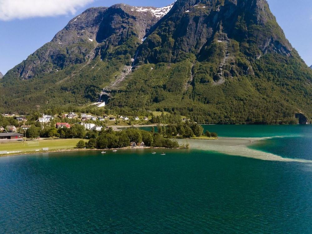 Vollsnes Feriehus Stryn