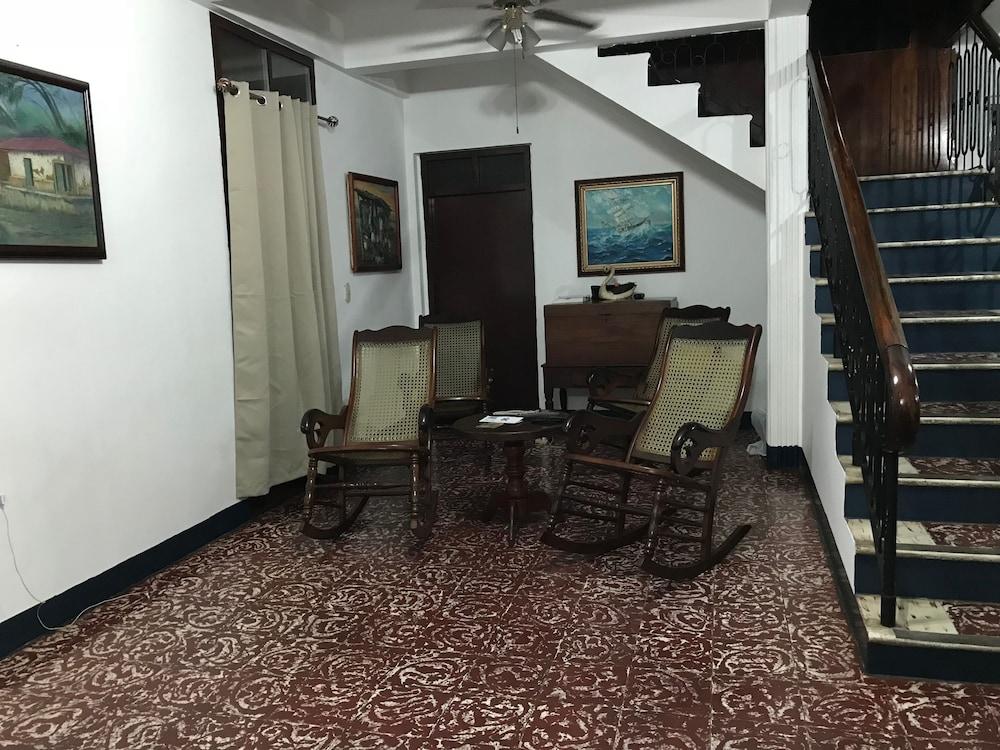 Hotel El Portal 1610