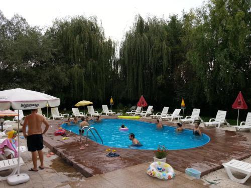 Family Hotel Iv