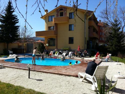 Family Hotel Iv
