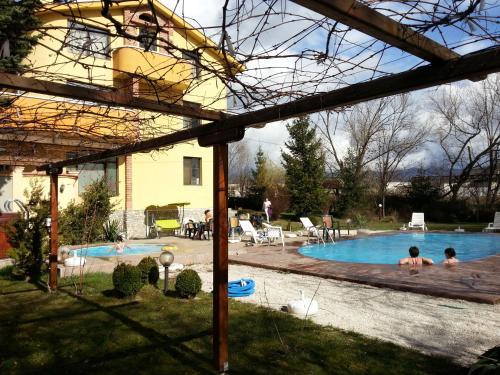 Family Hotel Iv