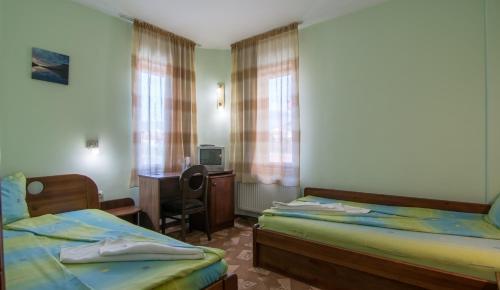 Family Hotel Iv