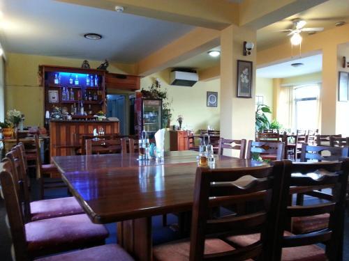 Family Hotel Iv