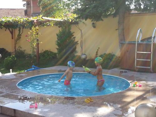 Family Hotel Iv